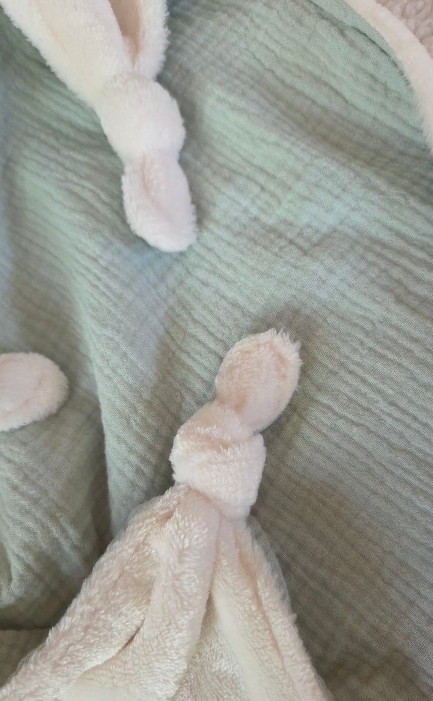 Doudou Lapin Vert Amande