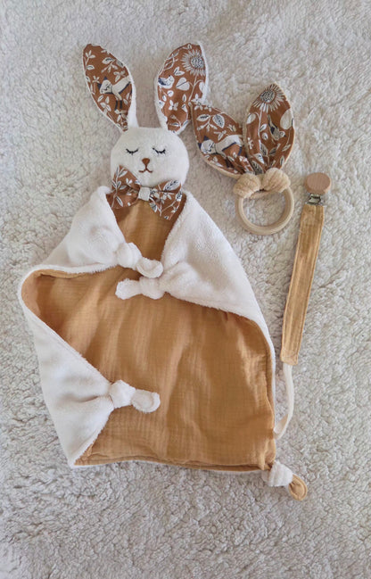 Doudou lapin blanc et beige