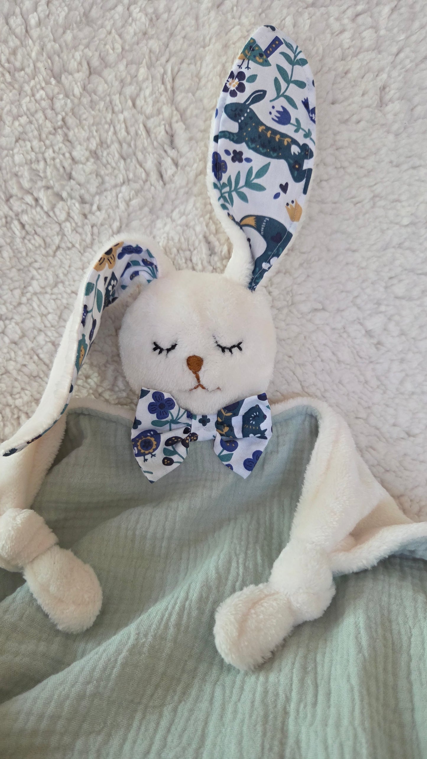 Doudou Lapin Vert Amande