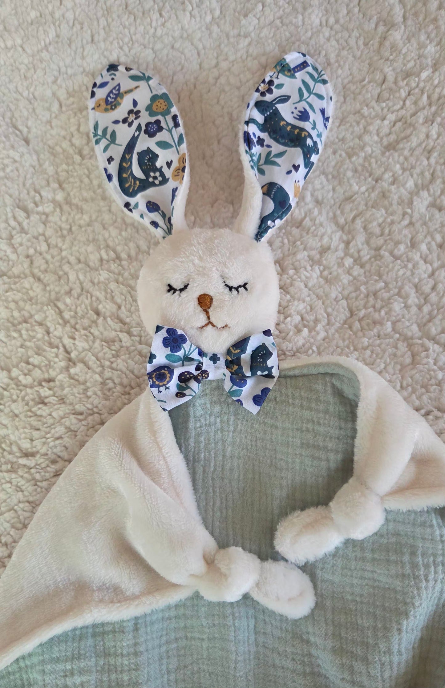 Doudou Lapin Vert Amande