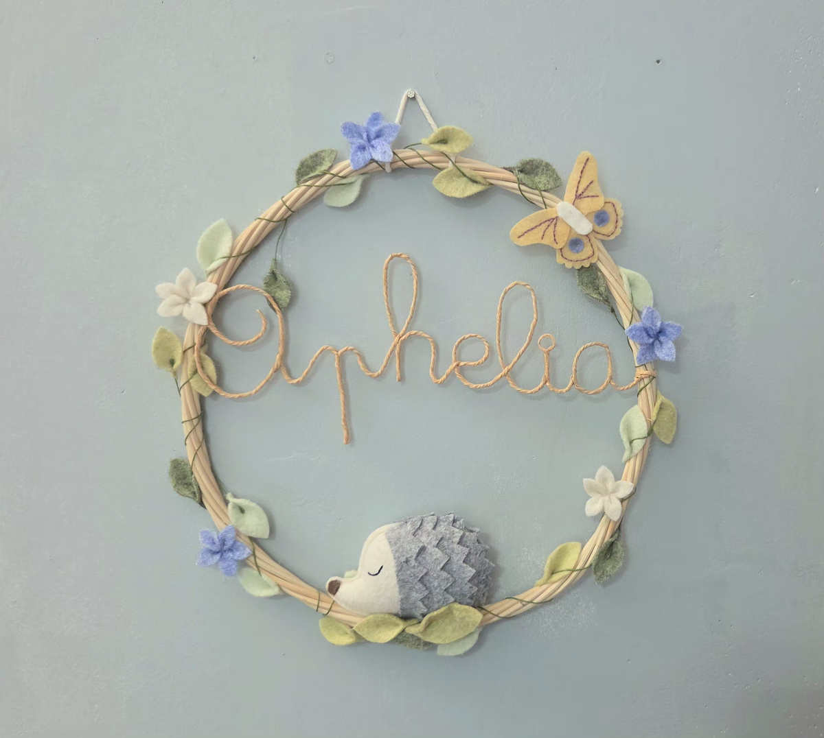 Couronne Prénom Personnalisée Fleurs et Hérisson