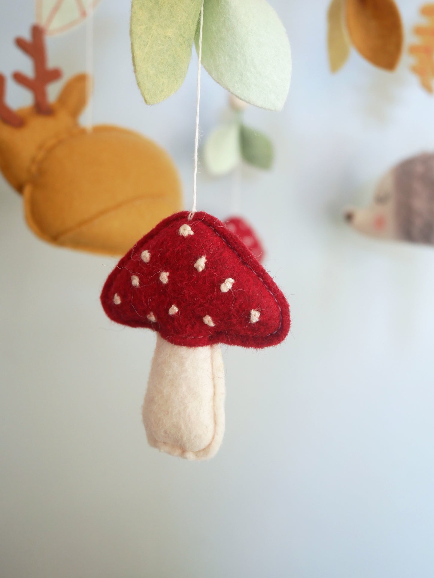 Mobile Bébé Forêt Champignons