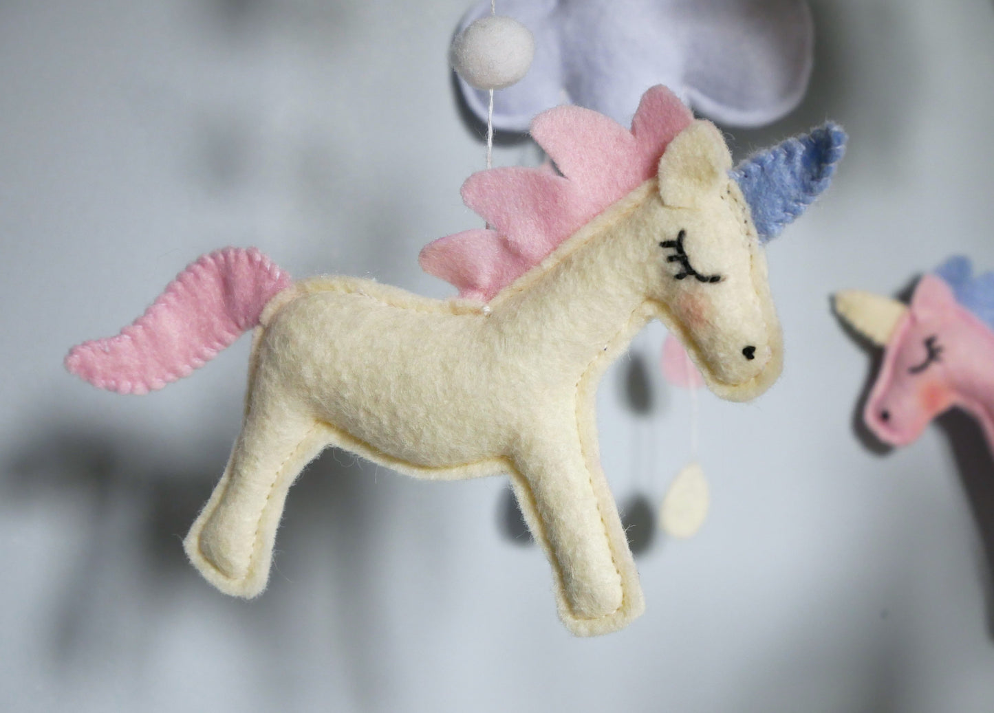 Mobile Bébé Licornes