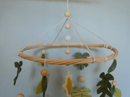 Mobile Bébé Animaux Savane